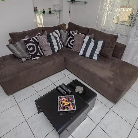 Lana Apartmán *