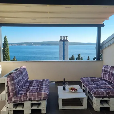 Apartment Lana *