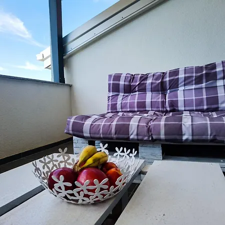 Lana Apartman