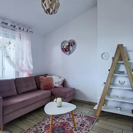 Lana Apartment *